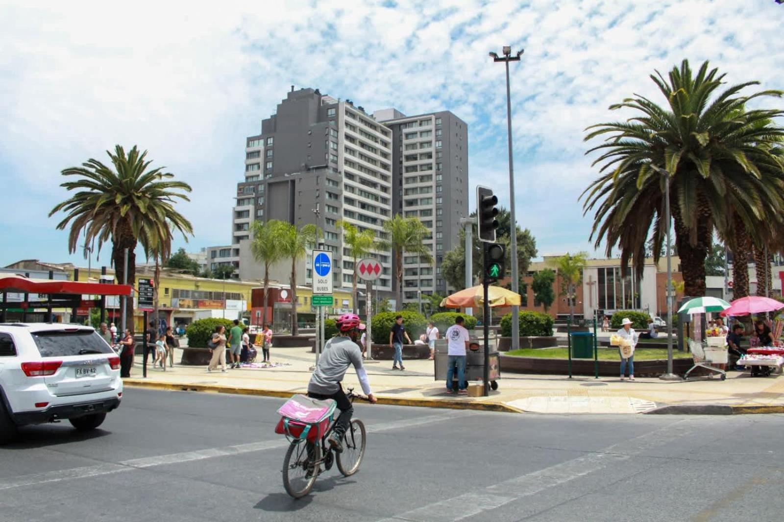 Hom I Amplio Y Comodo Depto 2d2b Nunoa 3pax * Santiago